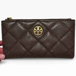 TORY BURCH quilted leather wallet volcanic stone